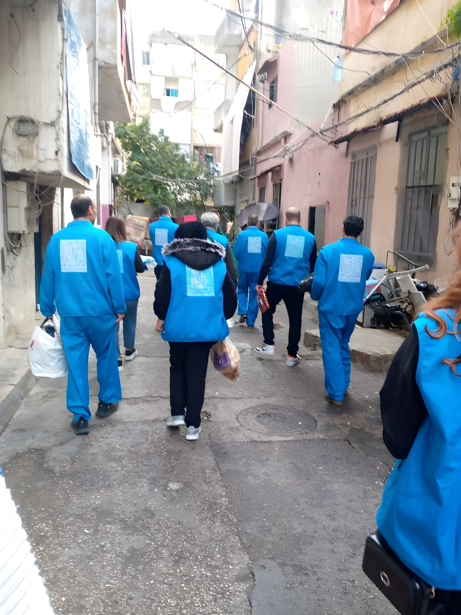 Volunteers at foodbank - International Mission De Vie